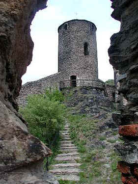 Turn der Burg Strekov, sti